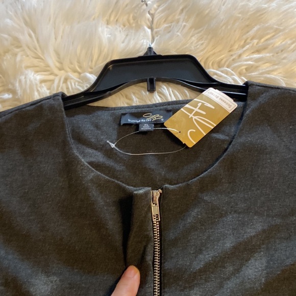 Suzanne Betro length 33” bust 42” Jacket size XL Chic Gray Flared Sleeves 20” - Picture 10 of 12